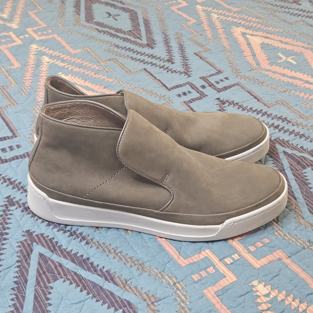 John Varvatos  Slip-On Sneakers‎